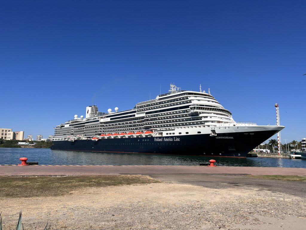 I Put THE 3 Big Issues Cruisers Have With Holland America To The Test!