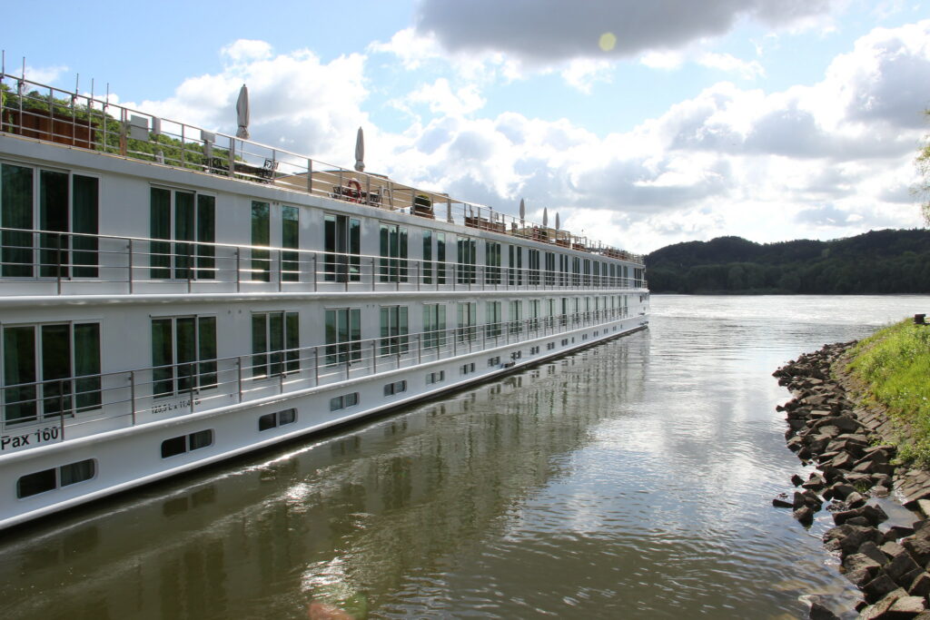 River Cruise Lines Everyone Is Raving About RIGHT NOW 