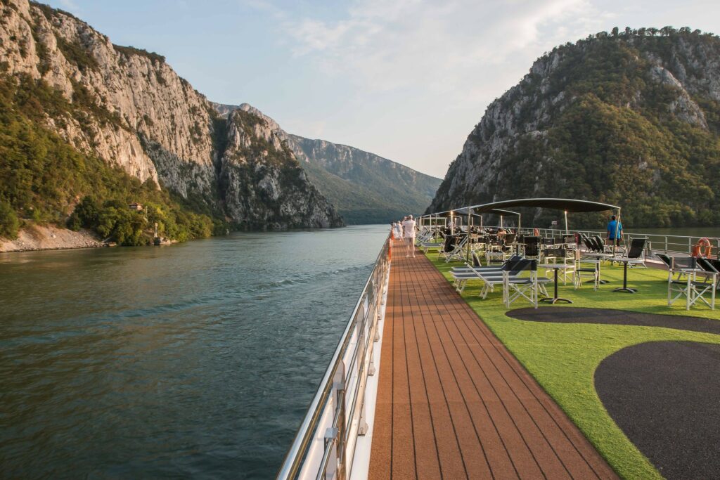 River Cruise Lines Everyone Is Raving About RIGHT NOW 