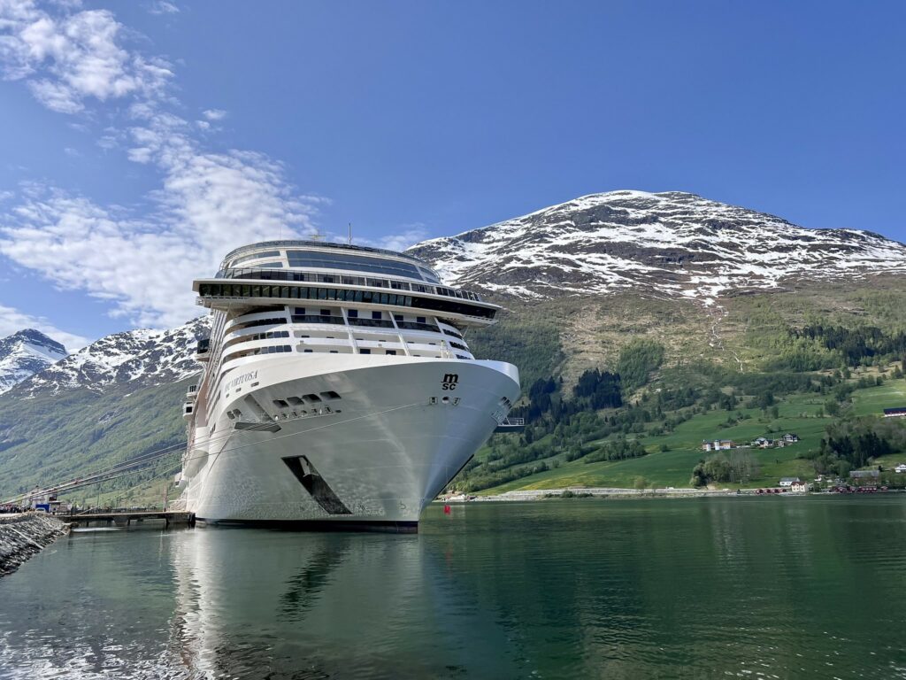 Best And Worst Cruise Lines RIGHT NOW According to Cruisers